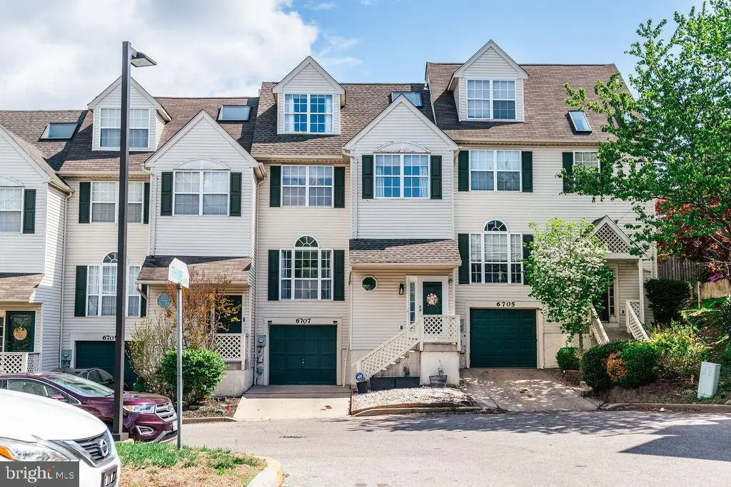 6707 Cinnamon Dr, Philadelphia, PA 19128 - #1