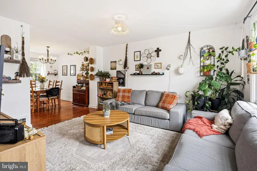 374 Fairway Ter, Philadelphia, PA 19128 - #3