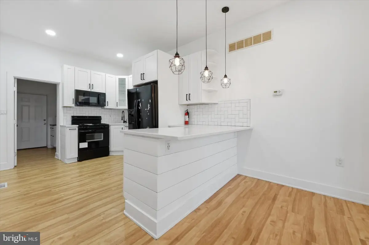 2512 W Sergeant St, Philadelphia, PA 19132 - #1