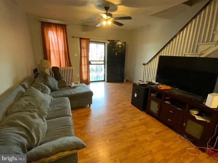 427 E Sharpnack St, Philadelphia, PA 19119 - #2