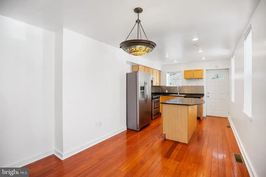 856 N 20th St, Philadelphia, PA 19130 - #3