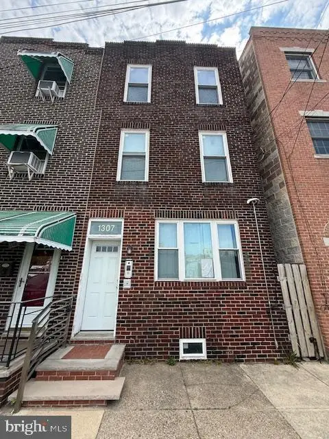 1307 E Moyamensing Ave, PHILADELPHIA, PA 19147