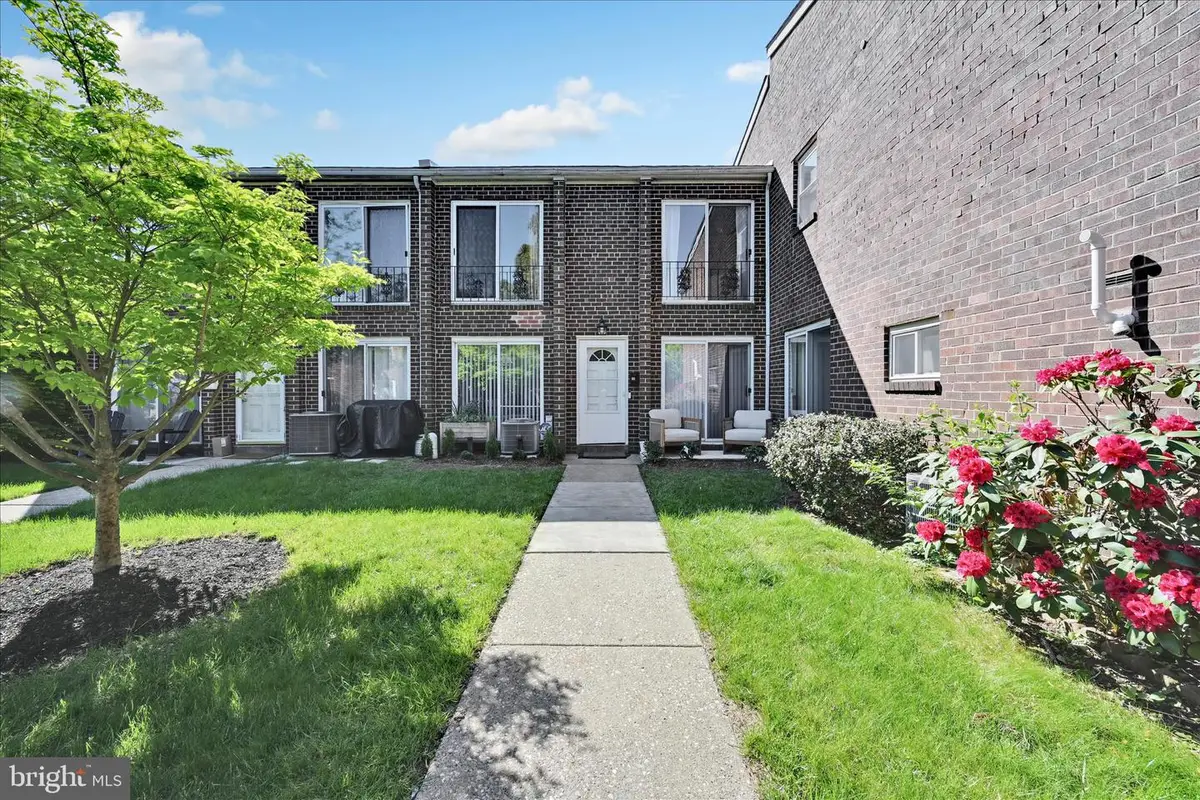 9001 Ridge Ave #23, Philadelphia, PA 19128 - #1
