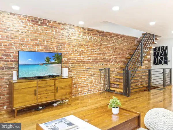 312 Manton St, PHILADELPHIA, PA 19147