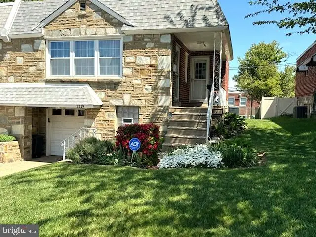 2219-00 Napfle Ave, Philadelphia, PA 19152 - #1