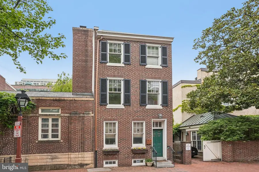 605 Pine St, Philadelphia, PA 19106 - #2