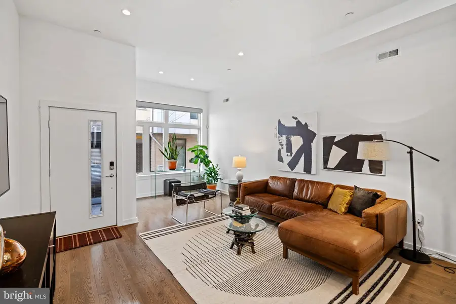 418 Wallace St, Philadelphia, PA 19123 - #3