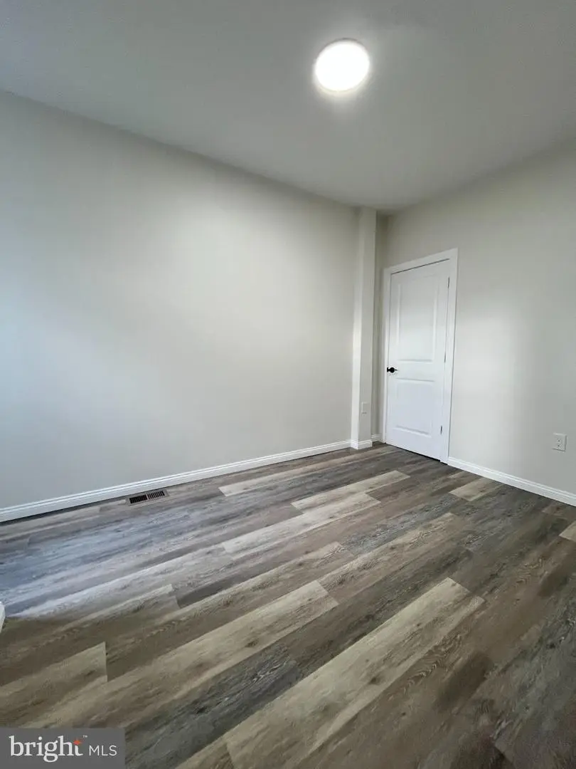 660 N 36th St, Philadelphia, PA 19104 - #3