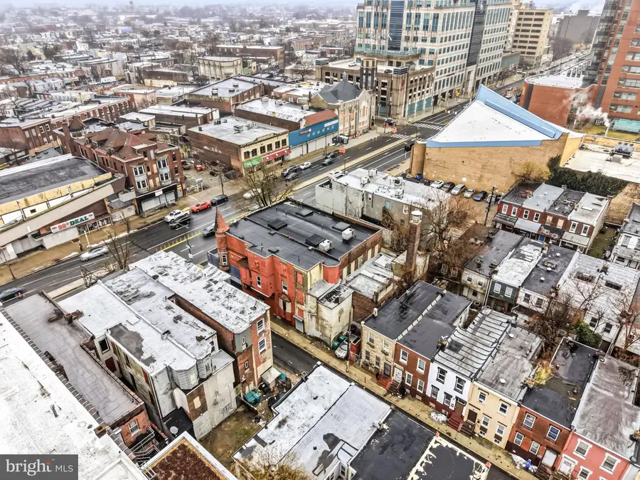 1402 W Pacific St, Philadelphia, PA 19140 - #3