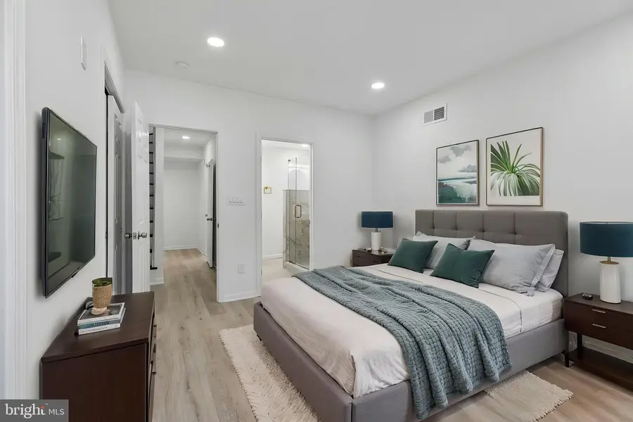 21 E Silver St, Philadelphia, PA 19134 - #2