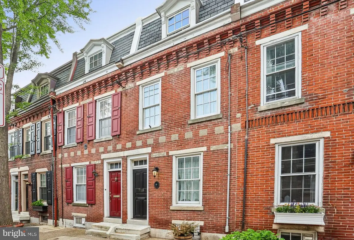 718 Bradford Aly, Philadelphia, PA 19147 - #1