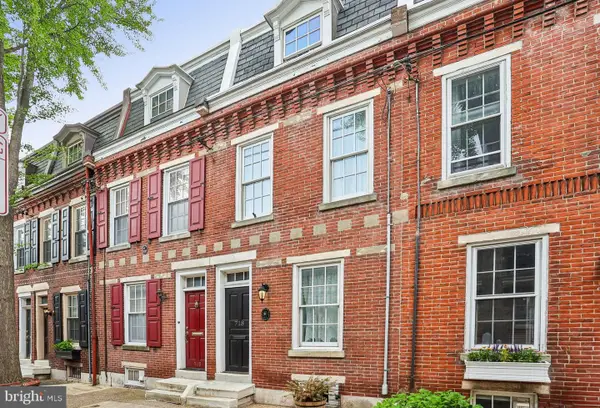 718 Bradford Aly, PHILADELPHIA, PA 19147