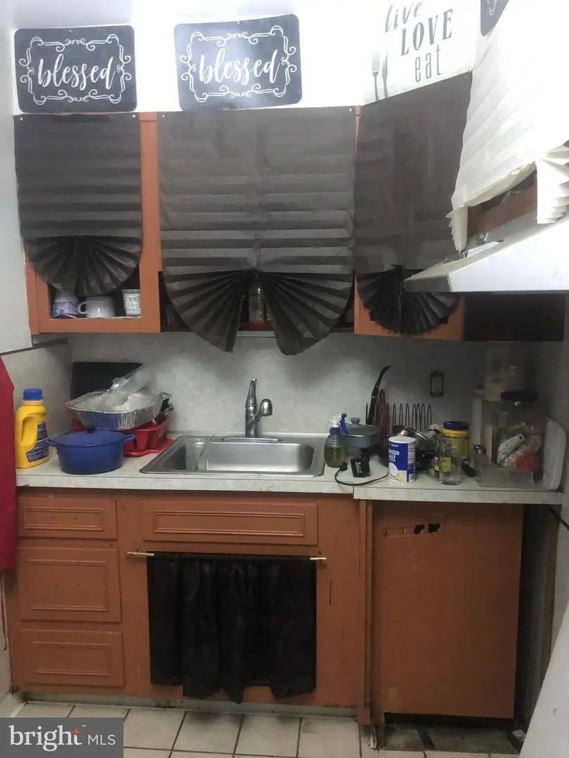 2502 S Alden St, Philadelphia, PA 19143 - #1