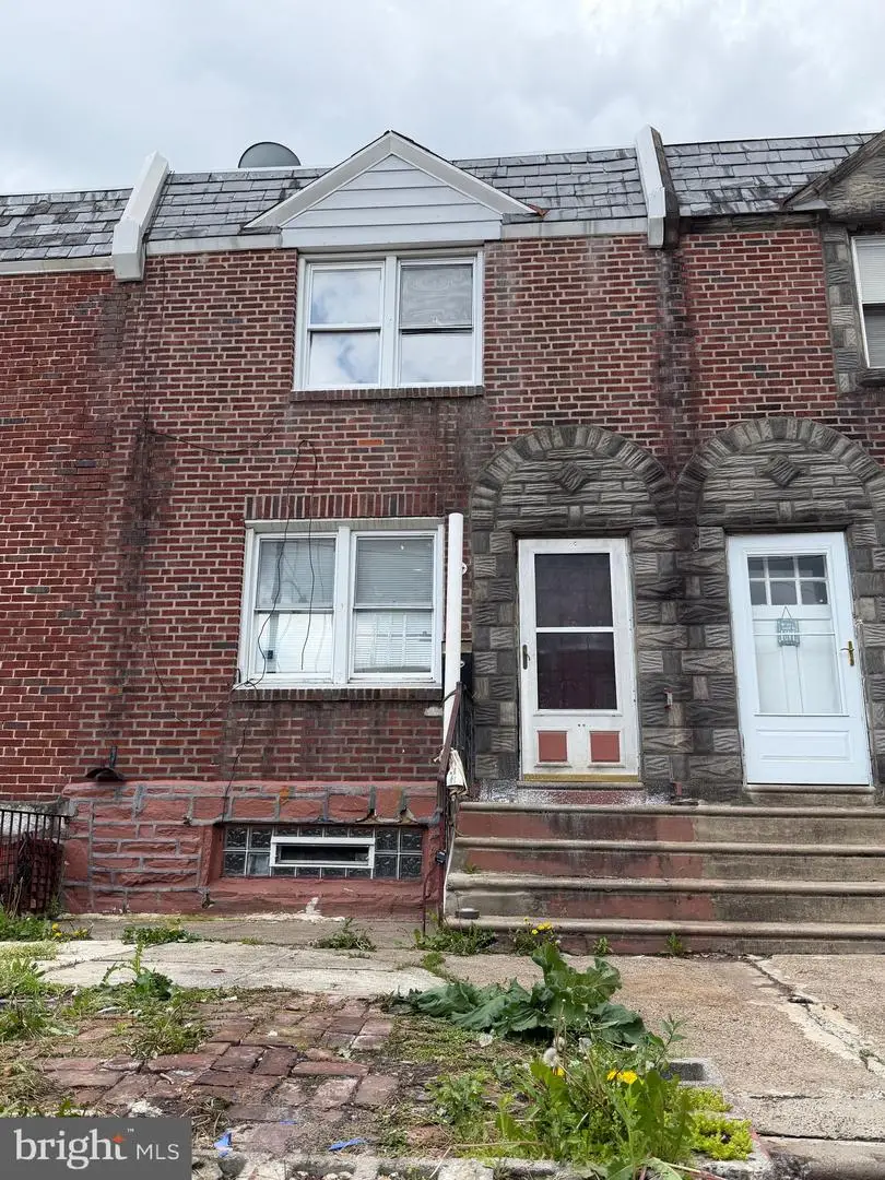 652 E Annsbury St, Philadelphia, PA 19120 - #2