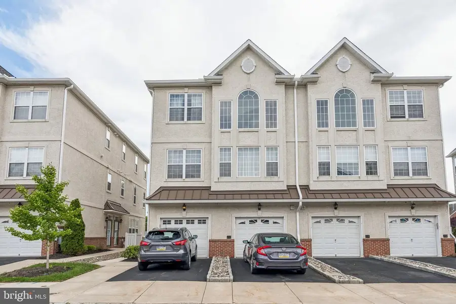 2134-00 Verona Dr, Philadelphia, PA 19145 - #2