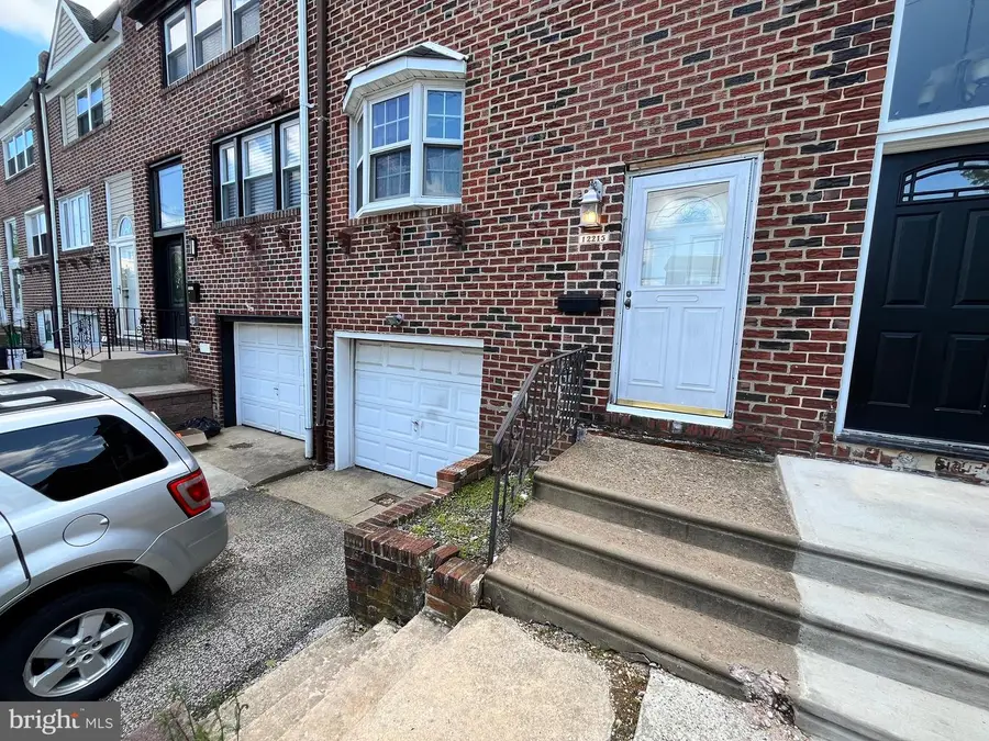 12215 Sweet Briar Rd, Philadelphia, PA 19154 - #2