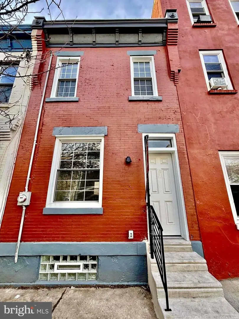 912 N 30th St, Philadelphia, PA 19130 - #1