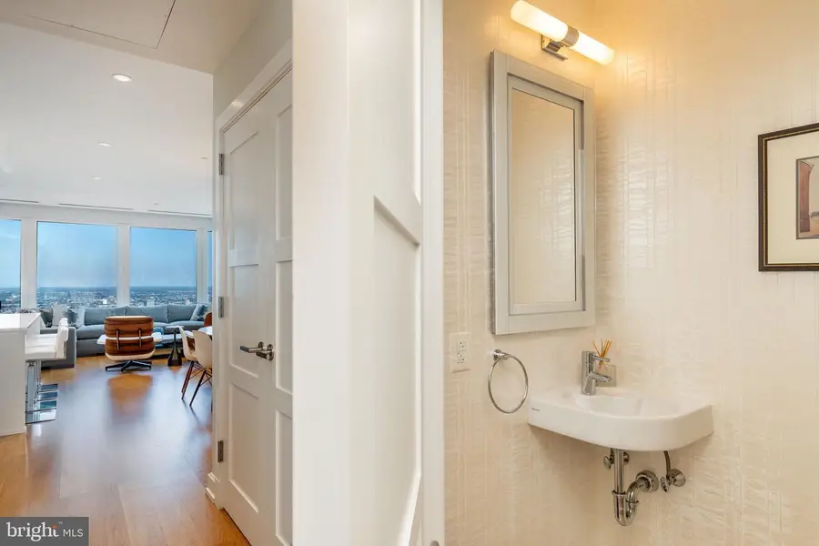 50 S 16th St #5205, Philadelphia, PA 19102 - #3