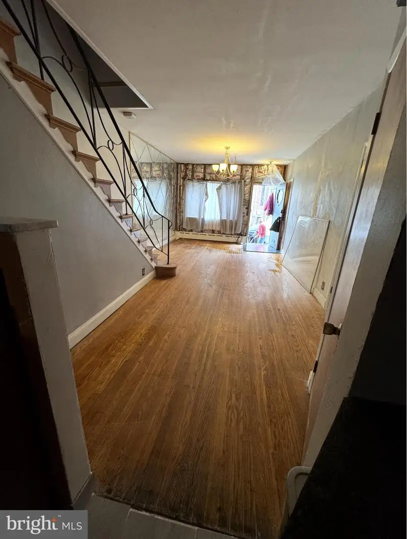 639 Pierce St, Philadelphia, PA 19148 - #3