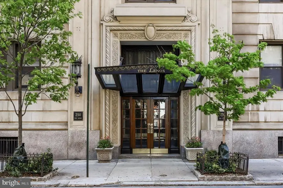 250 S 13th St #8d, Philadelphia, PA 19107 - #3