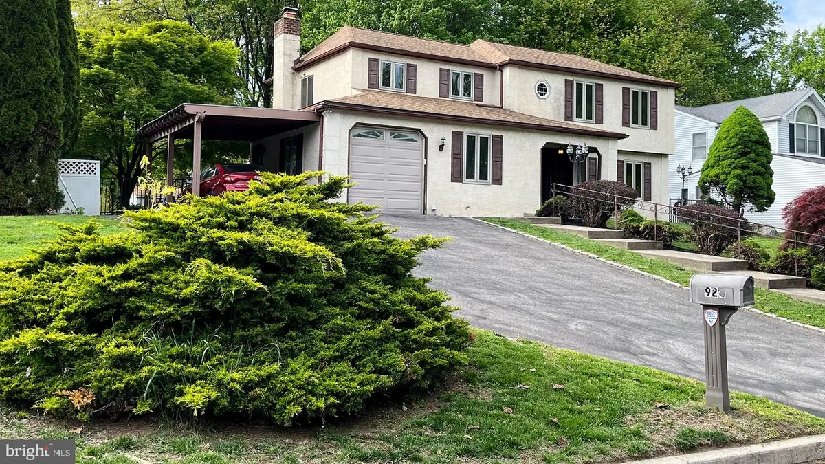 924 Clyde Ln, Philadelphia, PA 19128 - #1