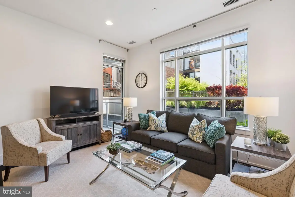 410 S Front St #108, Philadelphia, PA 19147 - #1