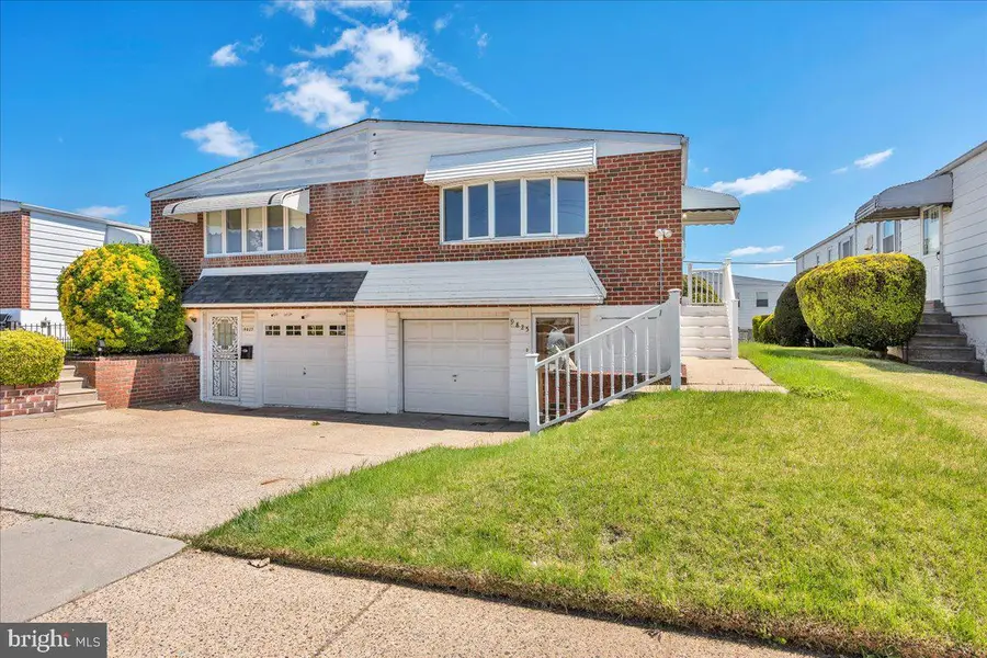 9825 Clark St, Philadelphia, PA 19115 - #2