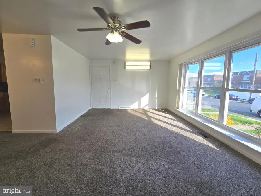 2119 Hoffnagle St, Philadelphia, PA 19152 - #3