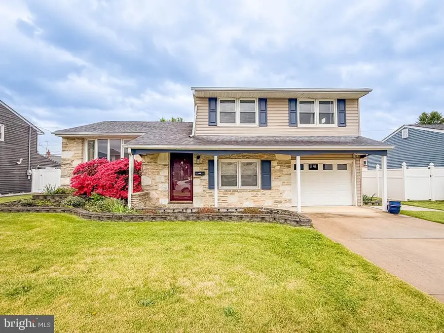 9965 Hardy Rd, Philadelphia, PA 19115 - #2
