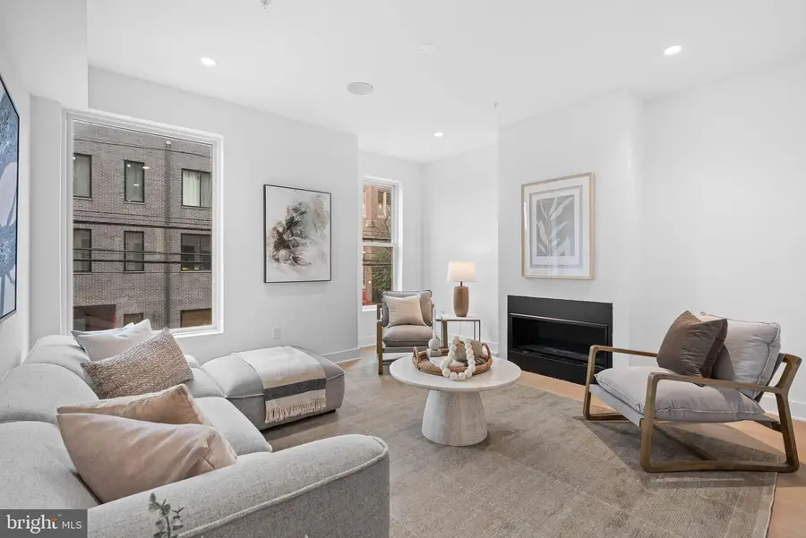 654 Fairmount Ave, Philadelphia, PA 19123 - #3