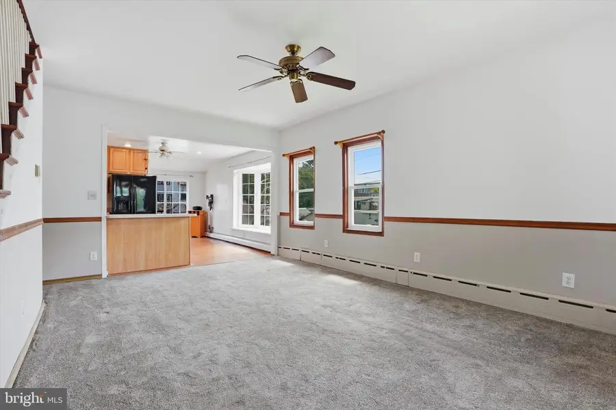 4621 Linden Ave, Philadelphia, PA 19114 - #3