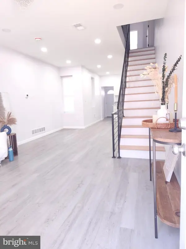 631 Cross St, PHILADELPHIA, PA 19147