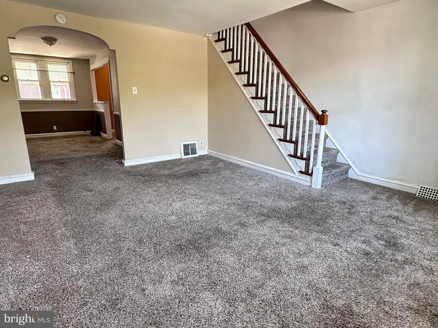 4534 Oakmont St, Philadelphia, PA 19136 - #2