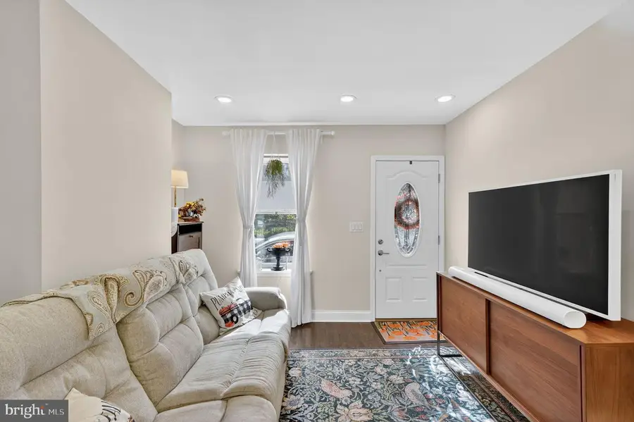 2314 Emerald St, Philadelphia, PA 19125 - #3