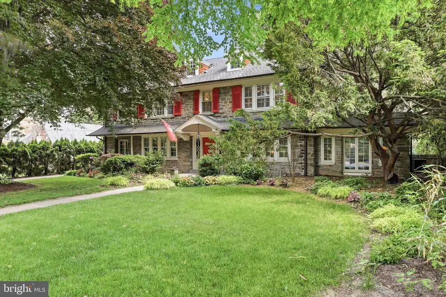 1006 W Cliveden St, Philadelphia, PA 19119 - #2