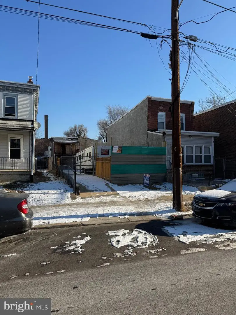 2541 S 71st St, Philadelphia, PA 19142 - #1