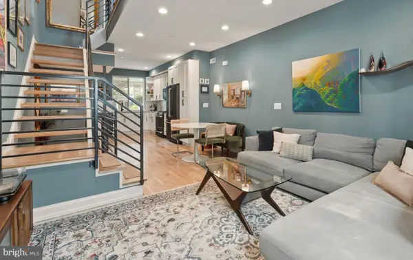 2932 Nicholas St, PHILADELPHIA, PA 19121
