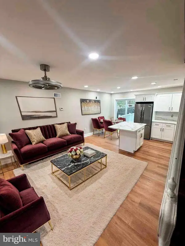 639 E Raymond St, PHILADELPHIA, PA 19120