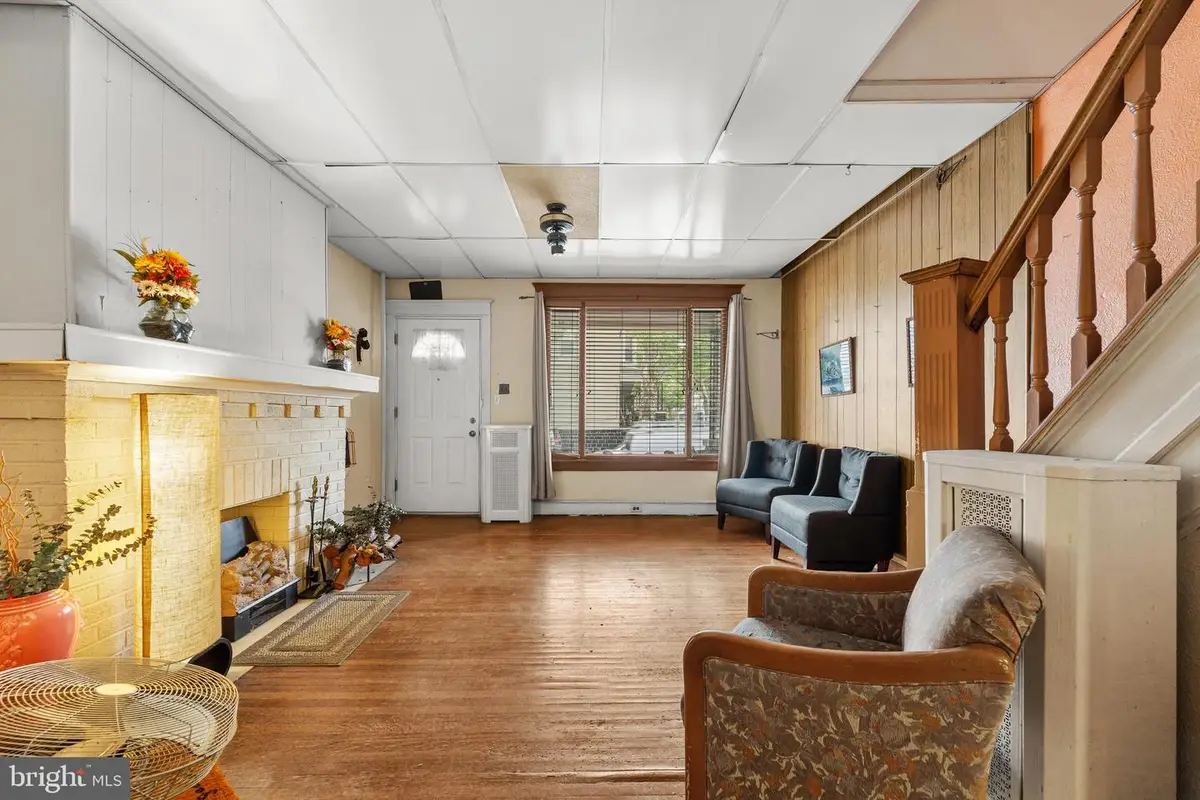 5947 Media St, Philadelphia, PA 19151 - #1