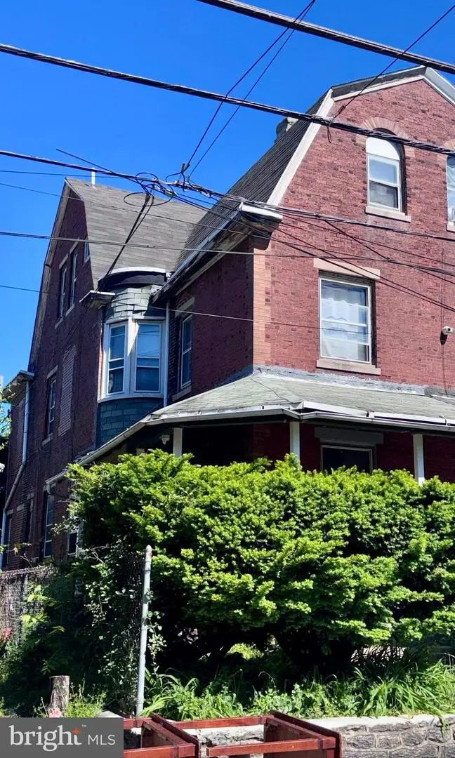71 E Penn St, Philadelphia, PA 19144 - #1