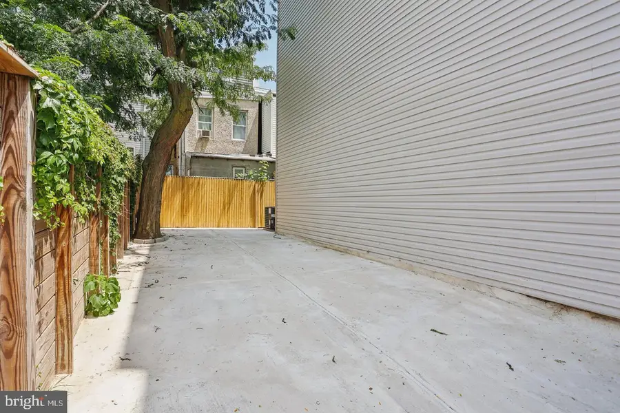 2227 N Waterloo St, Philadelphia, PA 19133 - #2