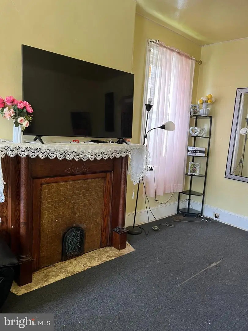 5548 N Lawrence St, Philadelphia, PA 19120 - #2