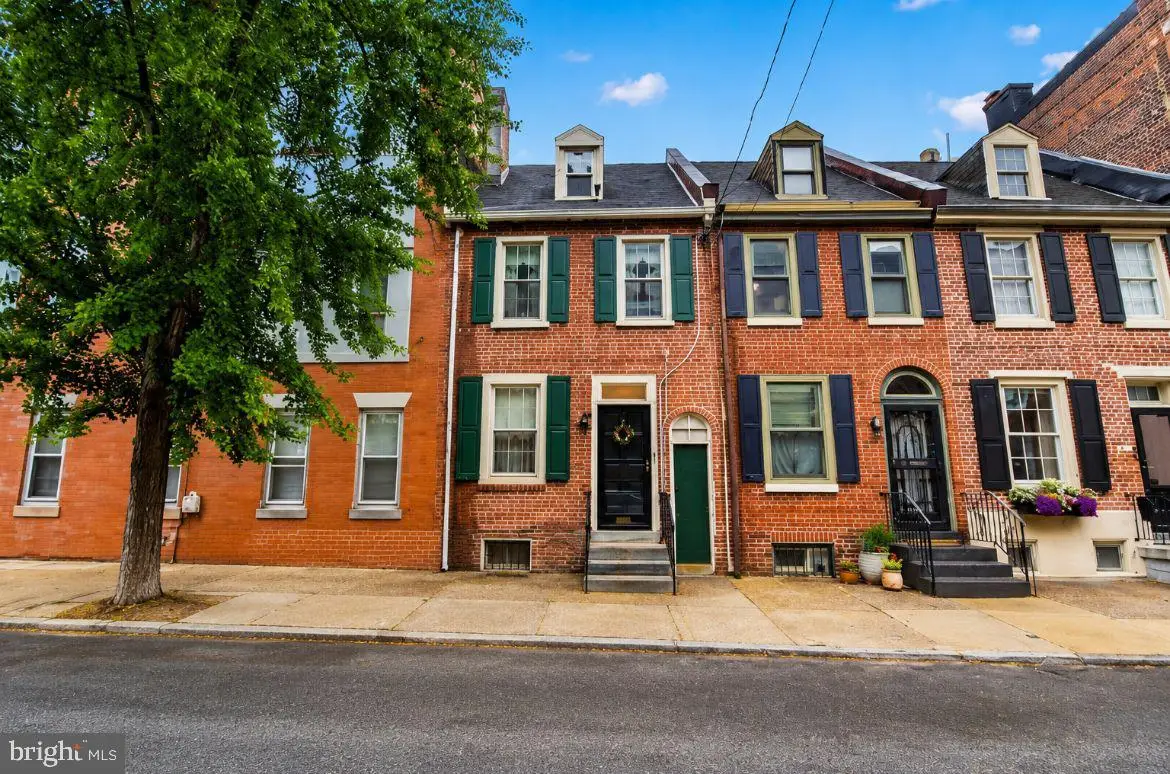 247 Fitzwater St, Philadelphia, PA 19147 - #1