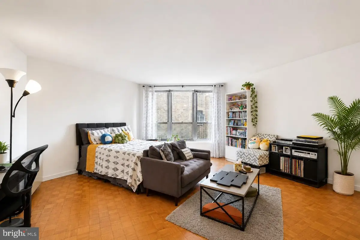 224-30 W Rittenhouse Sq #904, Philadelphia, PA 19103 - #1