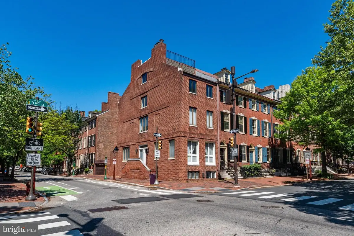 303 Spruce St, Philadelphia, PA 19106 - #1