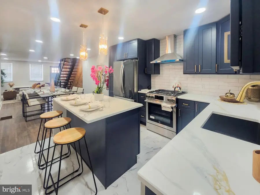 429 Tasker St, Philadelphia, PA 19148 - #2