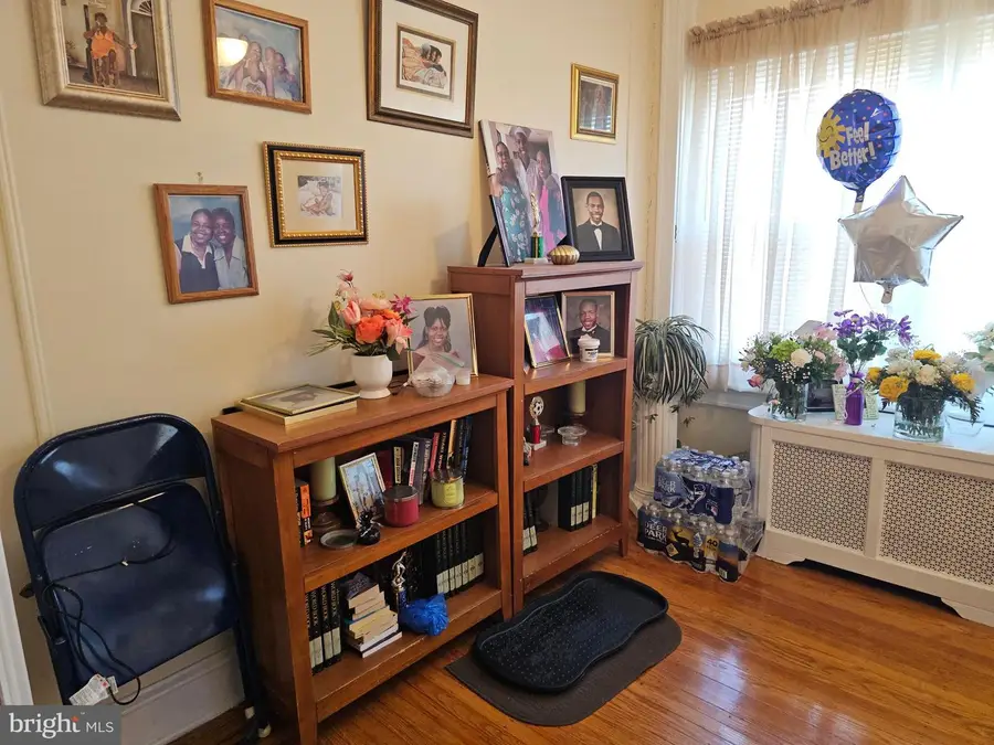 6204 Gardenia St, Philadelphia, PA 19144 - #2