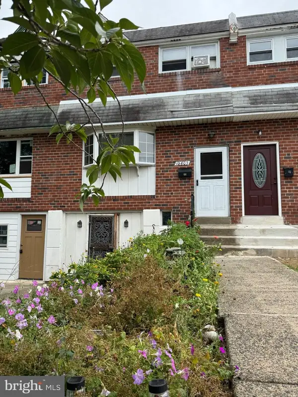 12603 Biscayne Dr, PHILADELPHIA, PA 19154