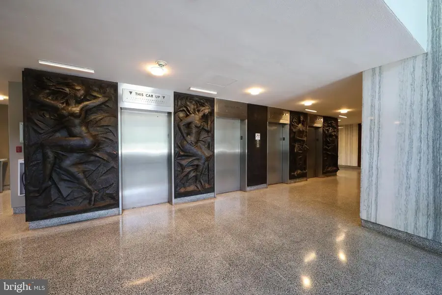 604-36 S Washington Sq #306, Philadelphia, PA 19106 - #2