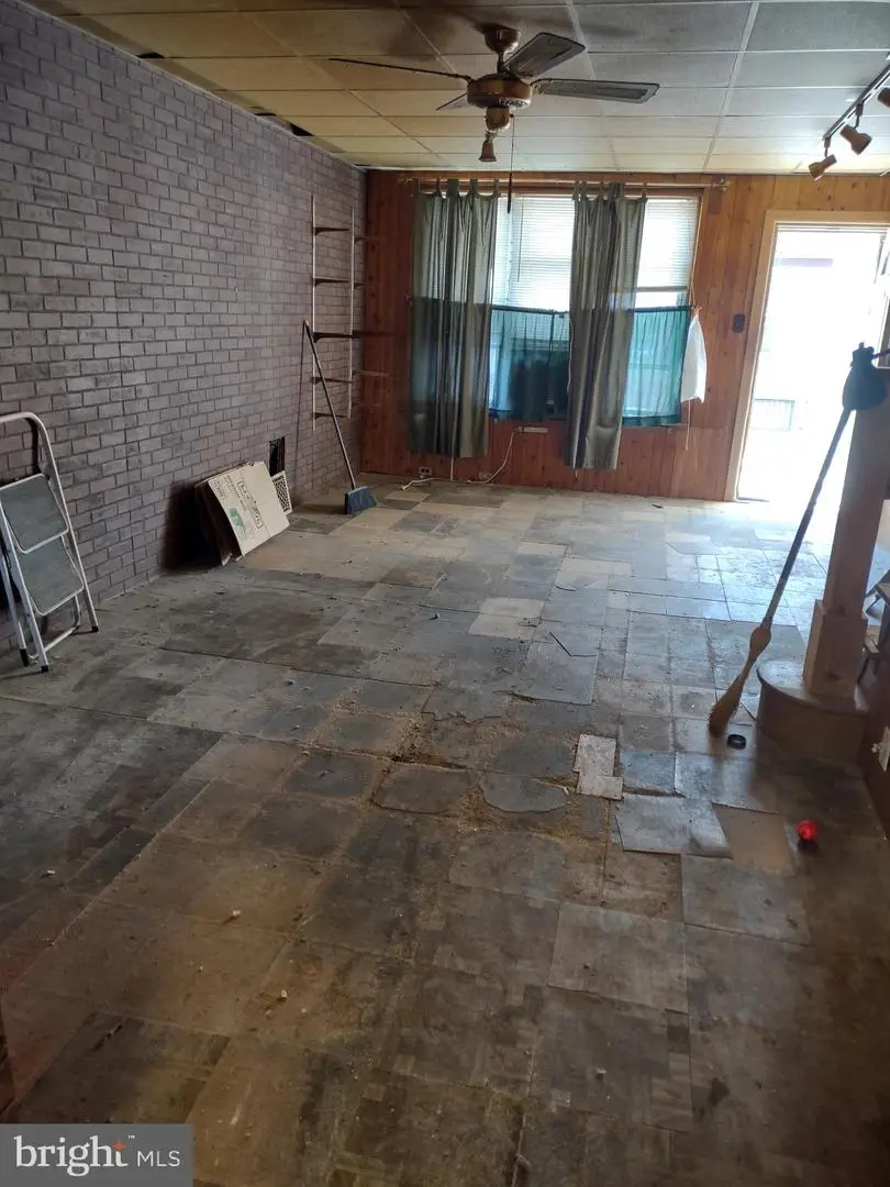 1925 Clarence St, Philadelphia, PA 19134 - #3